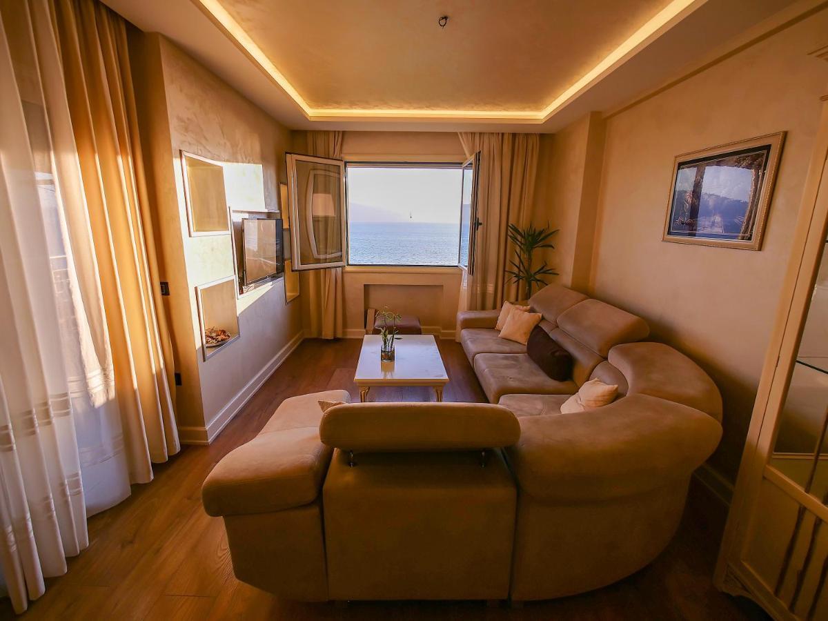 Sea Side Apartment Avlonya Dış mekan fotoğraf